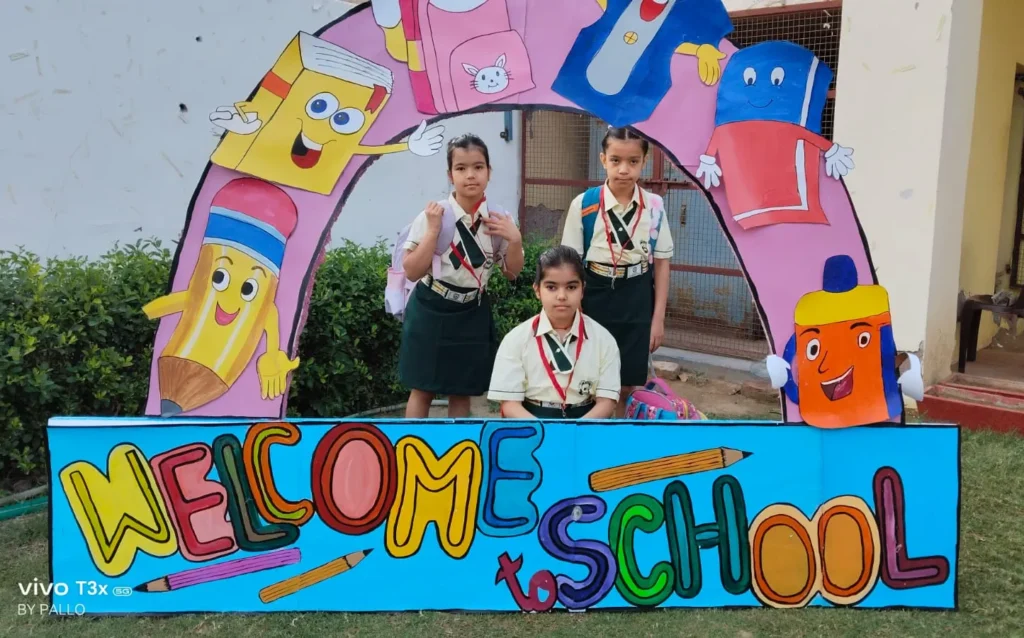 Students showcasing creativity through art and craft activities at Rysen School Bikaner with focus on skill development and innovation.