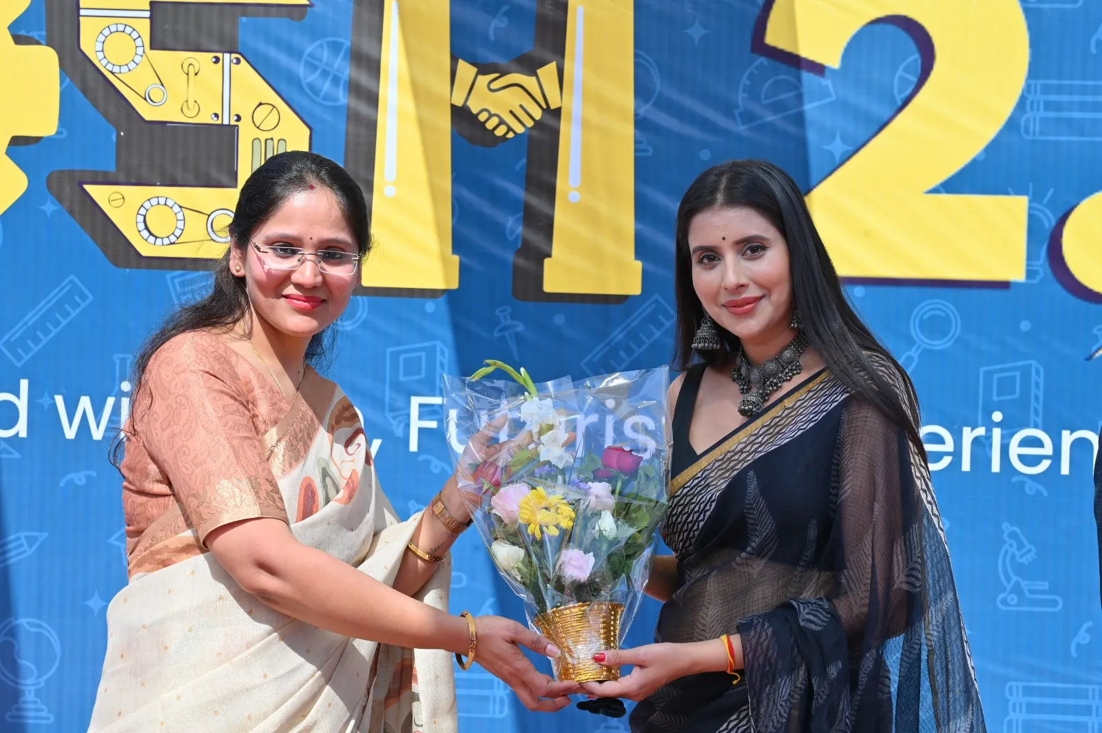 Prize distribution and recognition ceremony during JOSH 2.0 innovation and experiential learning event at Rysen School Bikaner.